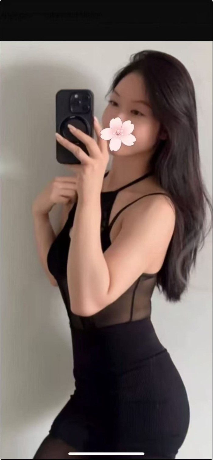 SEÑORITA ASIATICA MASAJISTA PROFESIONAL NOVEDAD