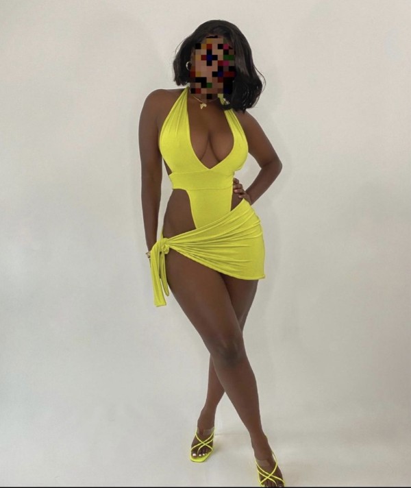 Laura  ven a conocerme  llámame