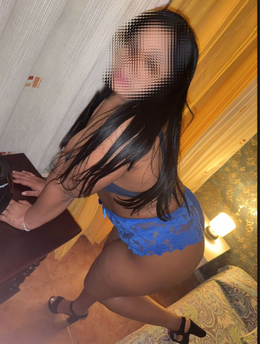 NOVEDAD, CHICA RELLENITA, SENOS DE ATAQUE