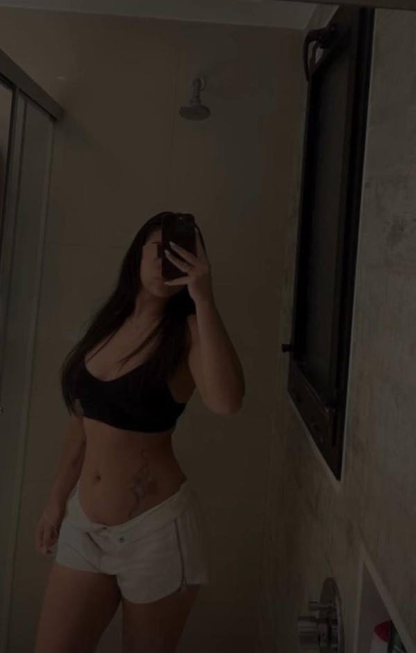 JOVENCITA COQUETA FIESTERA MUY MORBOSA