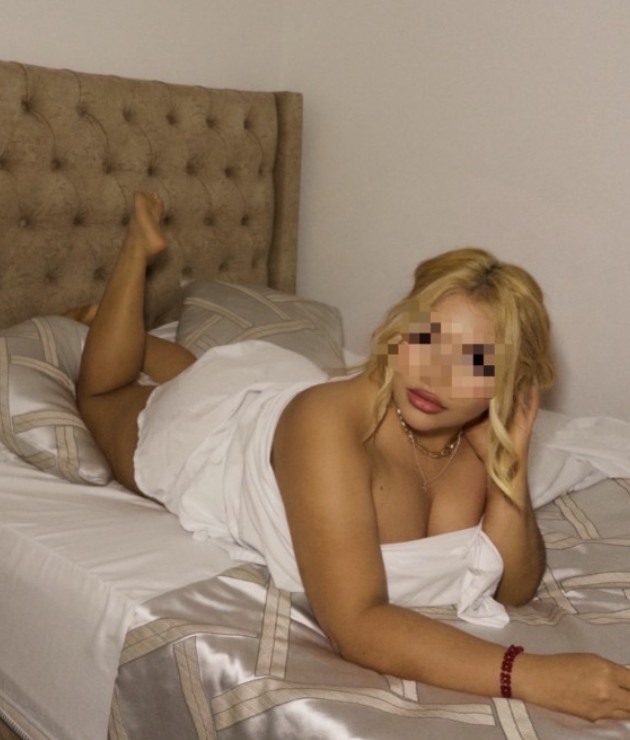 KAROL RUBIA HERMOSA FOTOS REALES, 1er VEZ EN MAHÓN COÑO APRETADO Y JUGOSO