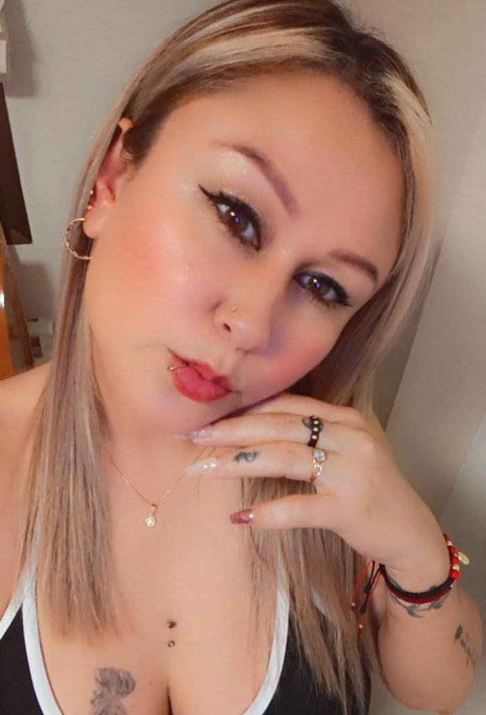 COLOMBIANA CON GANAS DE TODOS LLÁMAME