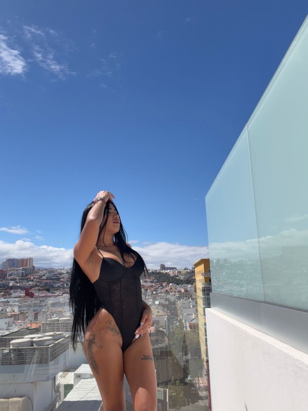 ATREVIDA SENSUAL EN LA ZONA DE PLAYA INGLÉS