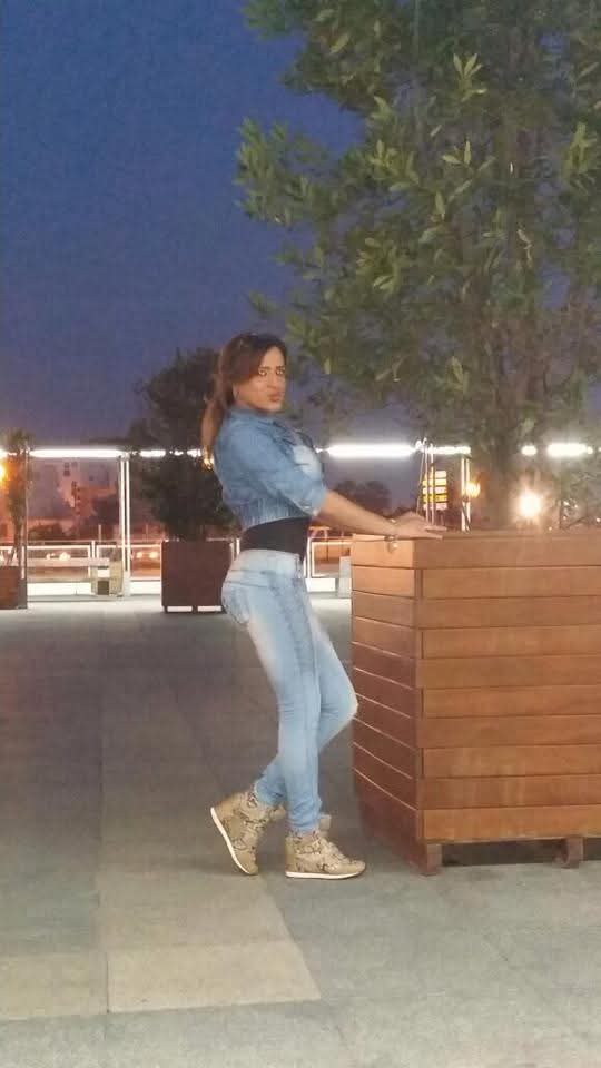 Valentina fiestera 24horas