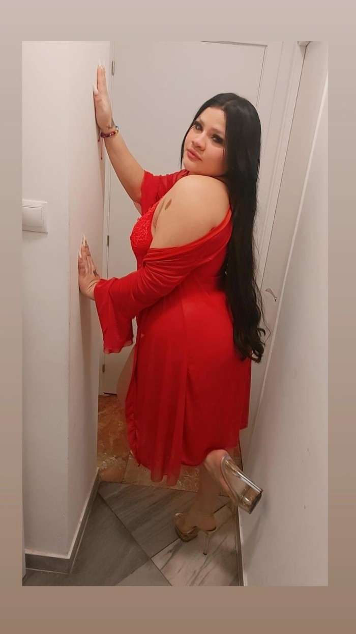 HERMOSA SENSUA ARDIENTE BOMBA DE SEXO