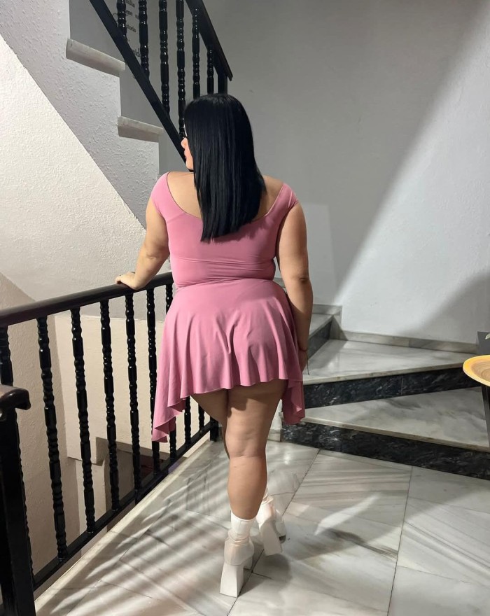 HERMOSA SENSUA ARDIENTE BOMBA DE SEXO