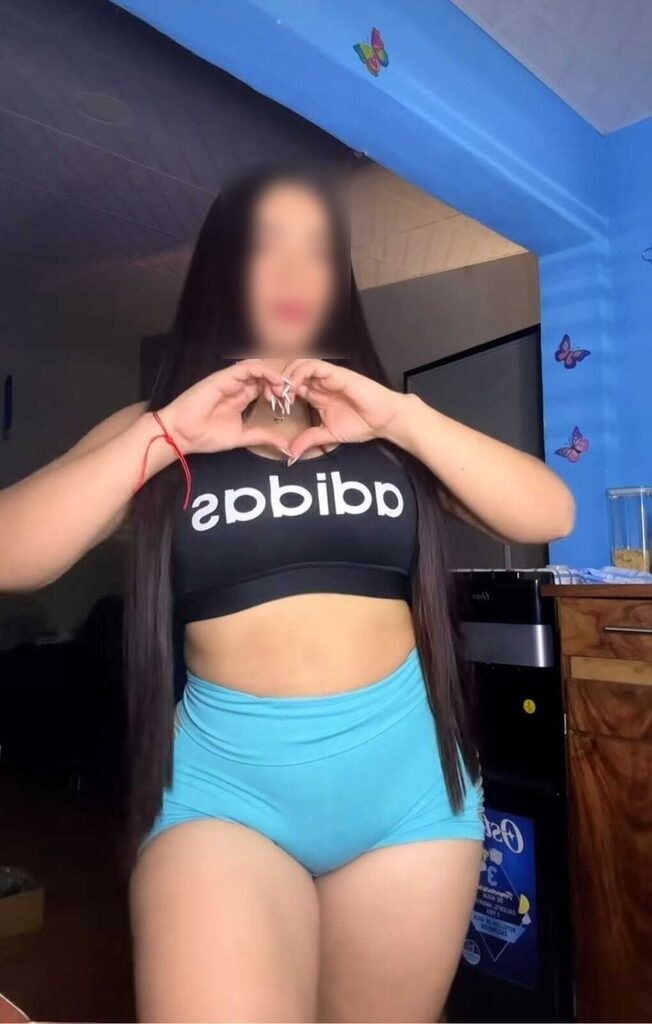 PRIMERA VEZ SANDRA TU AMANTE MAS CACHONDA Y COMPLE