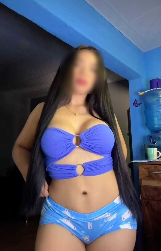 PRIMERA VEZ SANDRA TU AMANTE MAS CACHONDA Y COMPLE