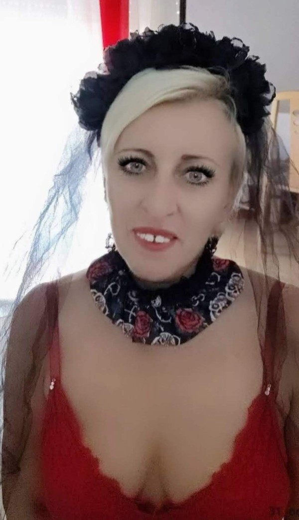 EXQUISITA. RECIBO SÓLO MI RAZA BLANCA.!!