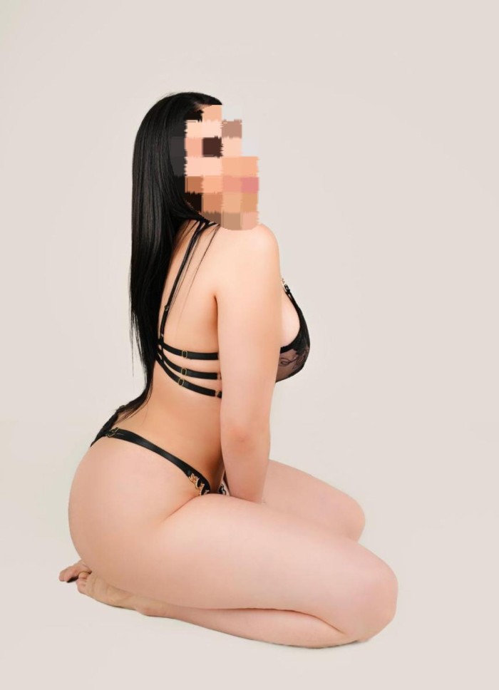 ESPECTACULAR VENEZOLANA CON CUERPO TOP TRATO UNICO