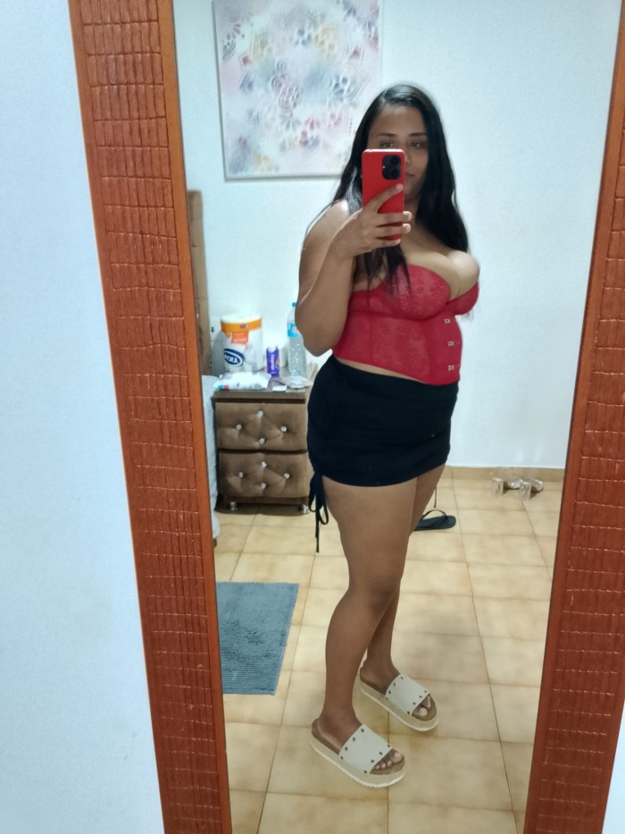 EN PALAMOS SENSUAL  ARDIENTE BOMBA DE SEXO