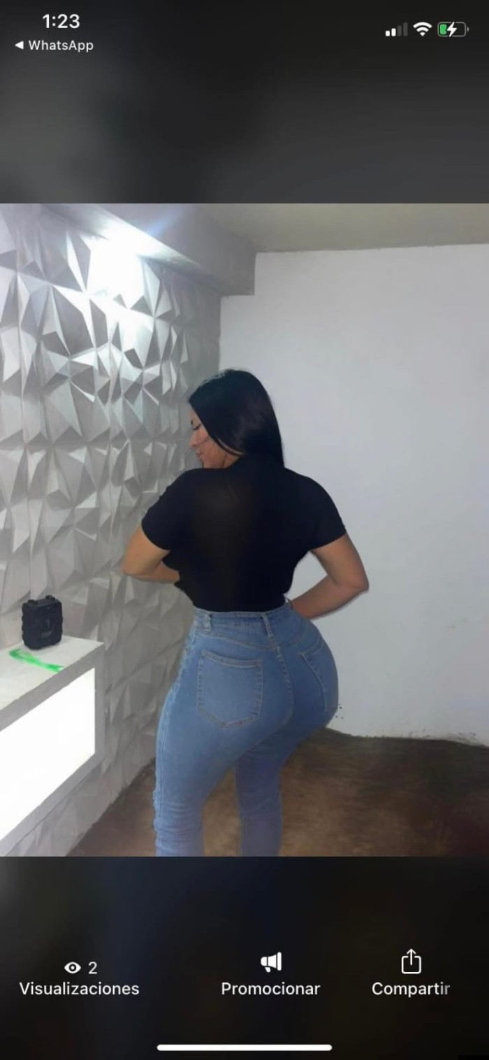 Latina, Bella y esbelta en Tenerife Sur