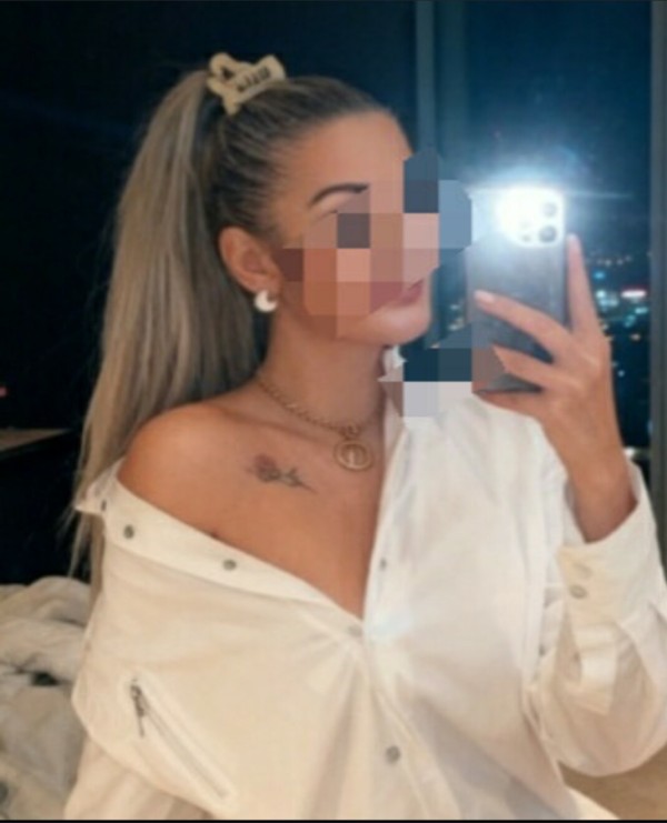 VALENTINA SEXY VEN A DISFRUTAR CONMIGO Y LA PASA