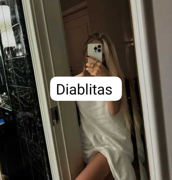 3 AMIGAS  DIABLITAS ESPAÑOLAS  BENALMADENA