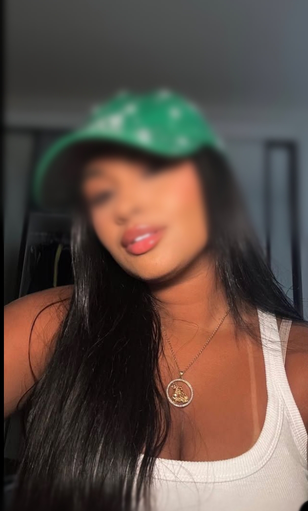 LA COMPAÑERA PERFECTA SEXY Y ELEGANTE