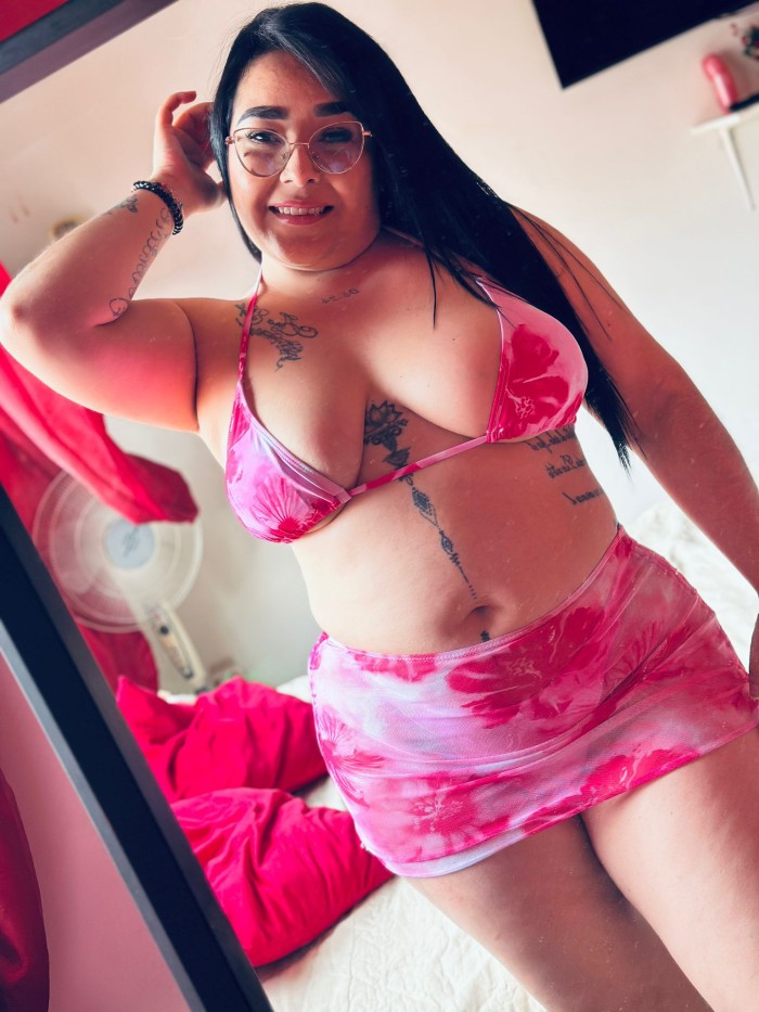 CANARIA SUPERFIESTERA RECIEN LLEGADA A VILLAGARCÍA