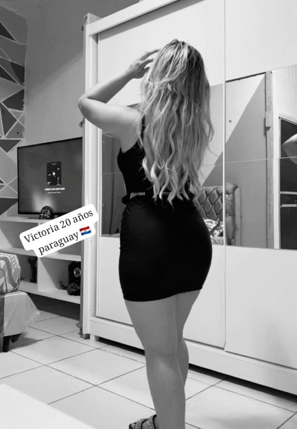 Ninfómana con muchas ganas de hacer fiestas y follar duro
