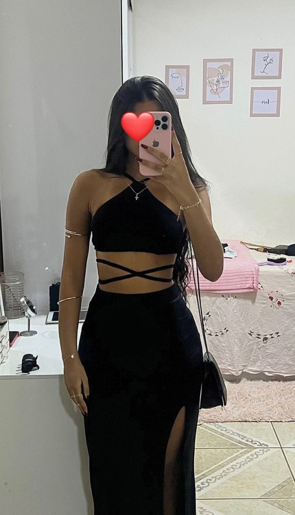 TRAGONA, FIESTERA QUIERE MAMAR POLLAS
