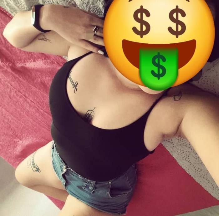JOVEN ARDIENTE FIESTERA VICIOSA