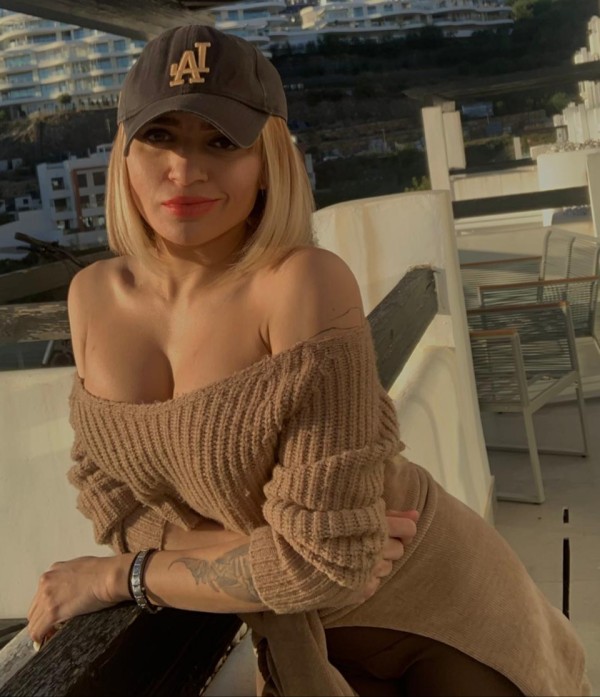 NUEVA CHICA EROTICA EXTRECHA Y FIESTERA