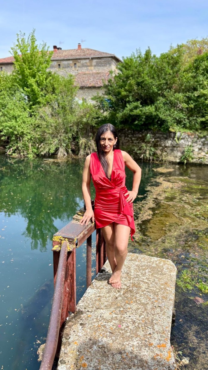 SEXO SIN LÍMITES CON CHICA JUGUETONA ARDIENTE 24/7
