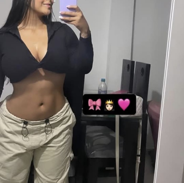RECIEN LLEGADA….! SENSUAL Y CALIENTE COÑITO APRETADITO PARA TI