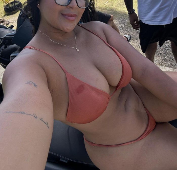 RECIEN LLEGADA….! SENSUAL Y CALIENTE COÑITO APRETADITO PARA TI