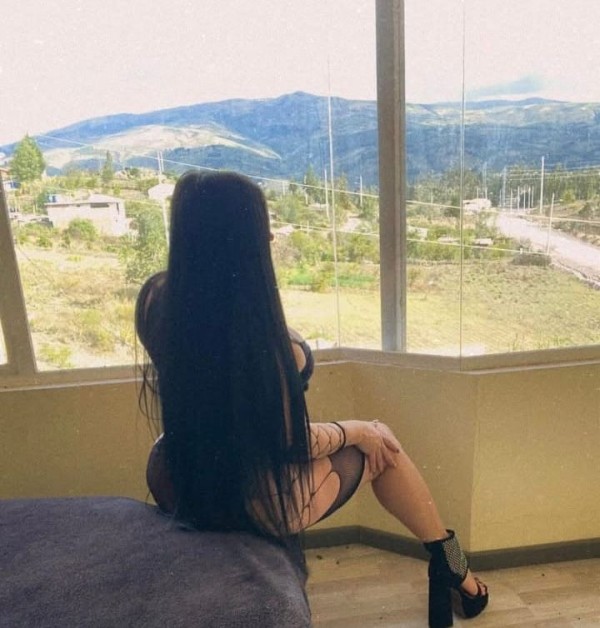 BUENONA COLOMBIANA MUY MAMONA,FOLLAME MIS TETAS..