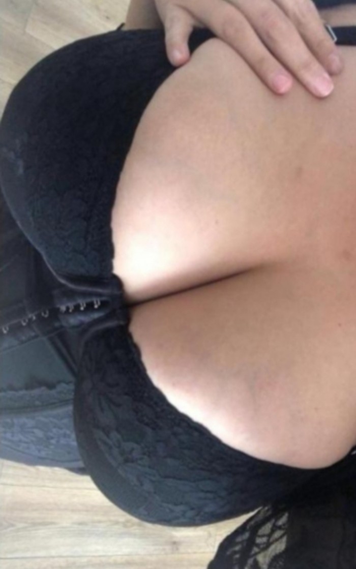 Alicia mujer madura