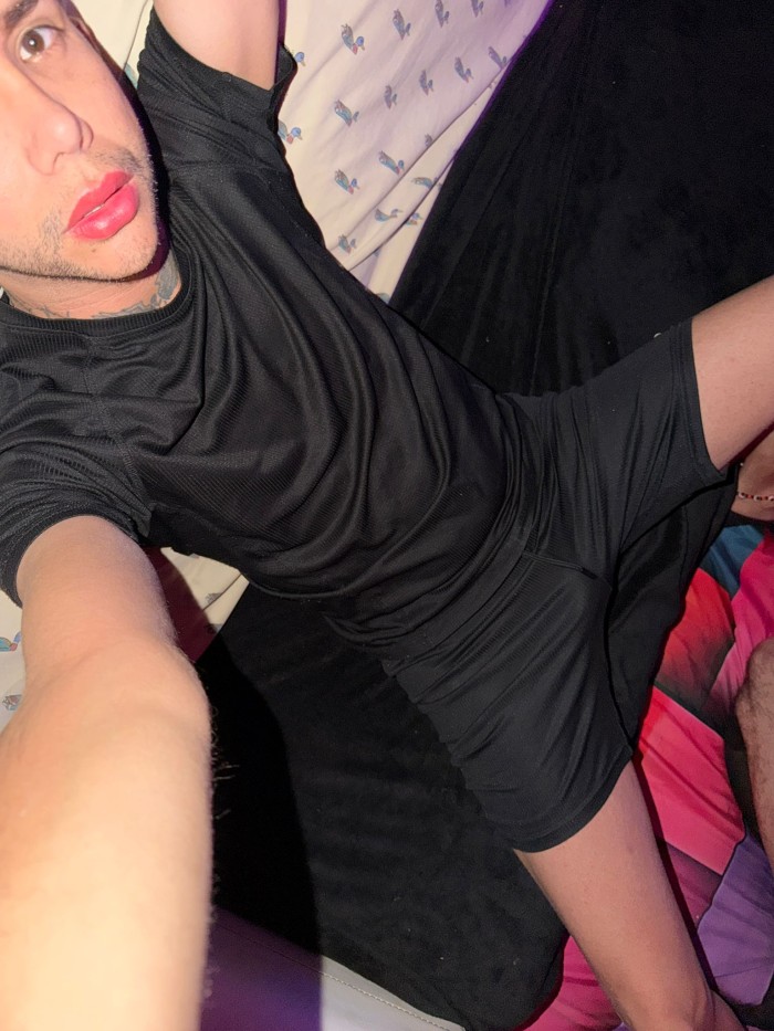 Jovencito lindo y muy caliente activo y pasivo fie