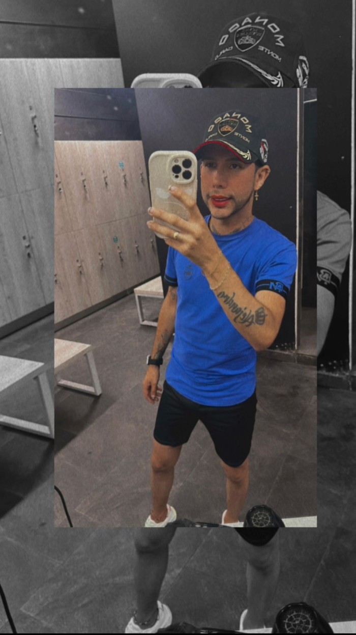 Jovencito lindo y muy caliente activo y pasivo fie