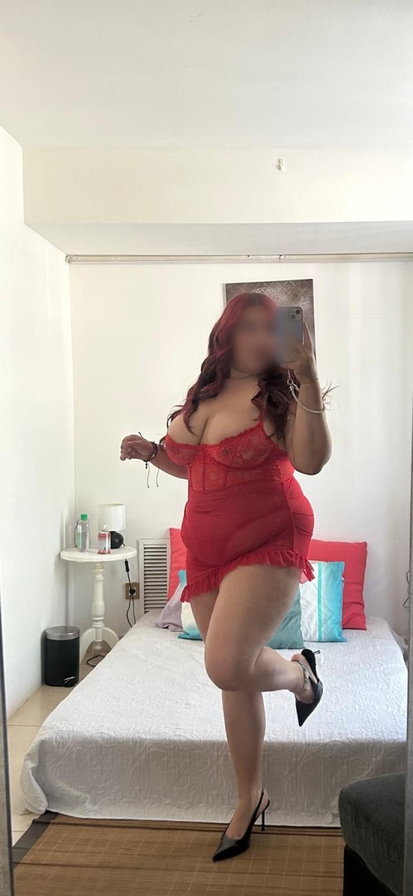 Zaragoza Chica curvi potente y resistente con ganas mas