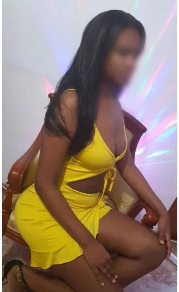 EN PORRIÑO DIOSA DEL SEXO SIN LIMITES EN LA CAMA