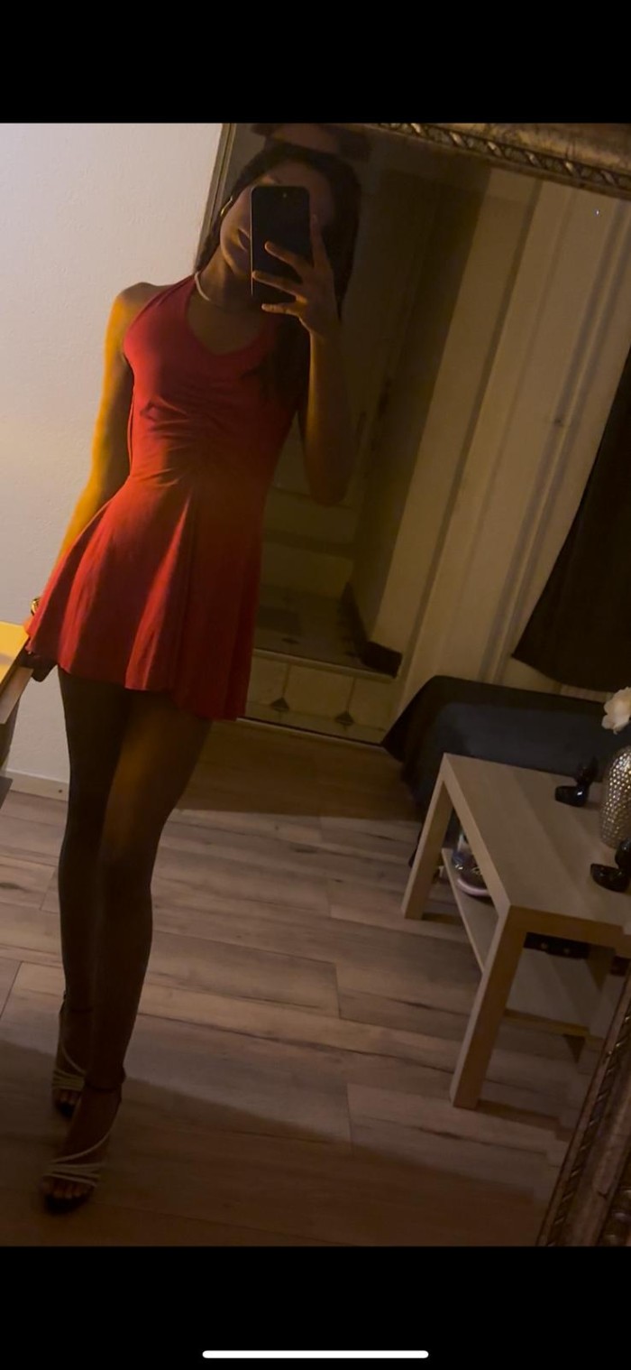 DAYLI DULCE DOMINICAN RECIEN LLEGADA A TORRELAVEGA