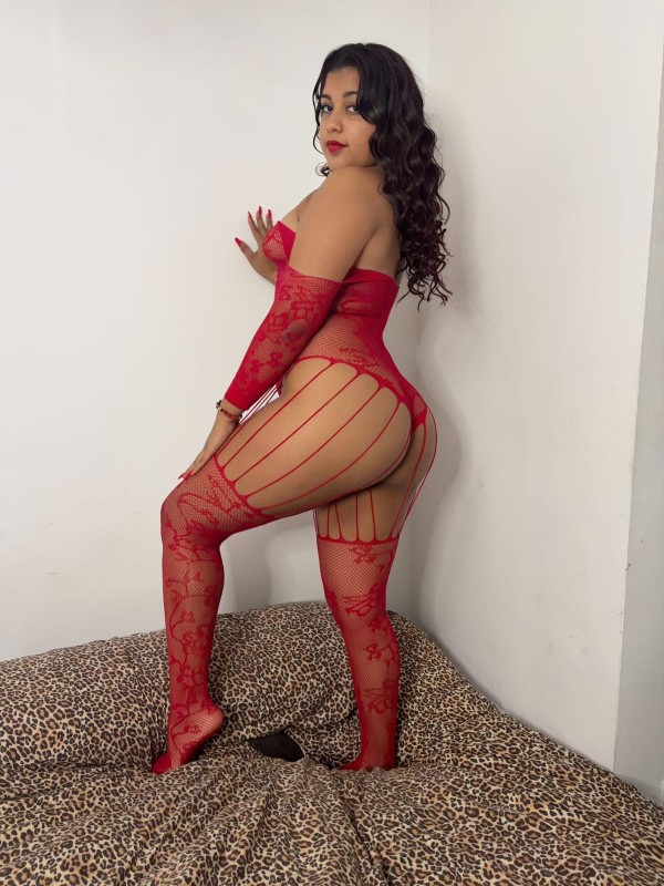 Hola soy una chica encantadora con unas curvas exitante llamame y te inform