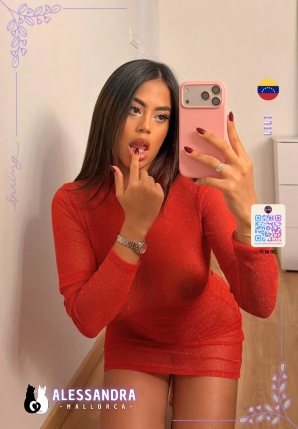PRECIOSA ESCORT,  SENSUAL Y AMOROSA. ESCORT EN MALLORCA. DISPONIBLE 24/7