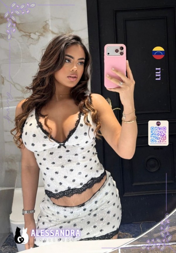 PRECIOSA ESCORT,  SENSUAL Y AMOROSA. ESCORT EN MALLORCA. DISPONIBLE 24/7