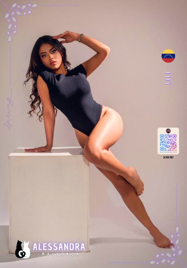 PRECIOSA ESCORT,  SENSUAL Y AMOROSA. ESCORT EN MALLORCA. DISPONIBLE 24/7
