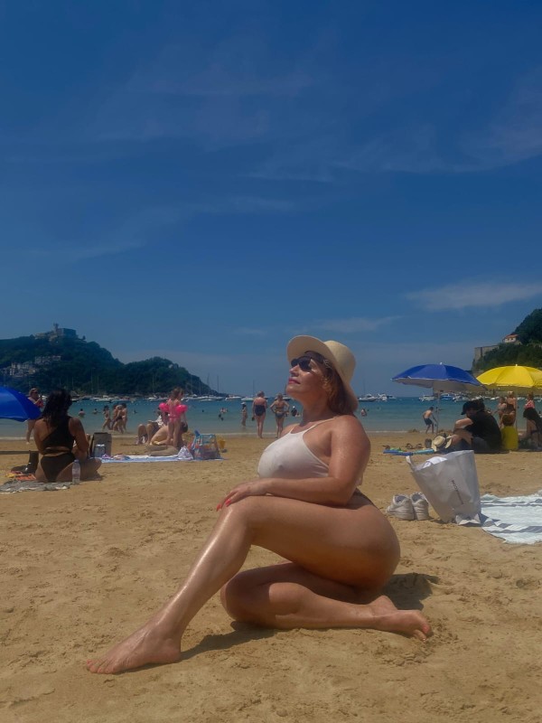 Novedad en San Sebastian, Colombiana Rubia Ardiente!