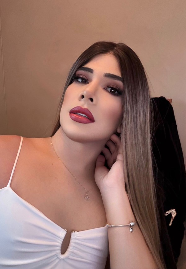 MILENA SMITH MEJOR POLLON DE LA CIUDAD