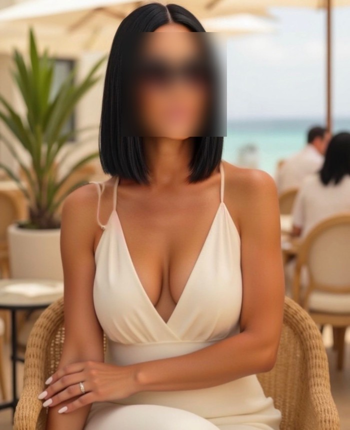 CORDOBESA MARIA, ELEGANTE,COMPLICE DE TU MIRADA