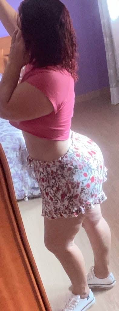 LA MÁS GUARRA Y CALIENTE, VEN A FOLLARME!