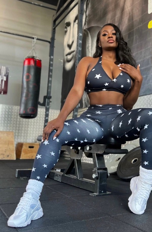 SOPHIA UNA CHICA SEXY