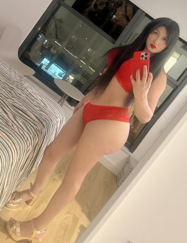 BELLISIMA TRANS, MORBOSA, VICIOSA Y MUCHO MÁS