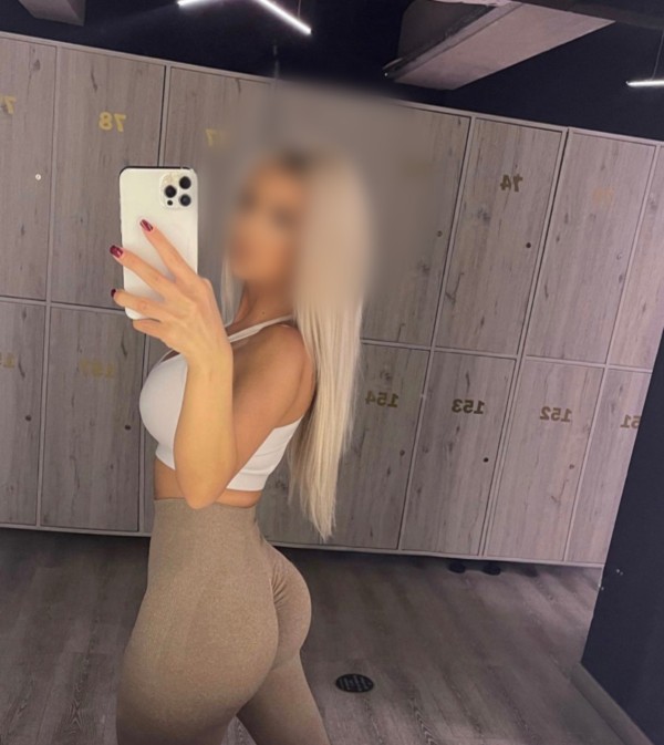 novedad rubia multiorgasmica fiestera