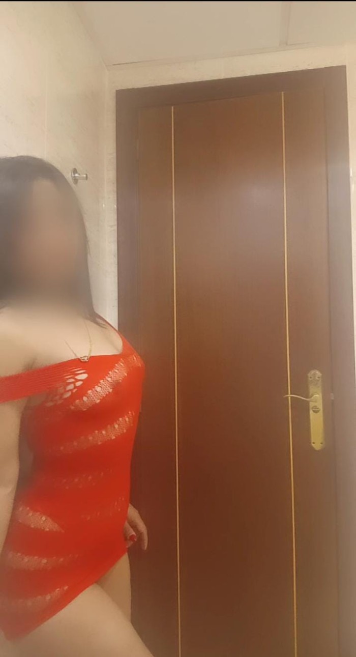 Macarena Sexy Caliente Morbosa Fiestera 24H