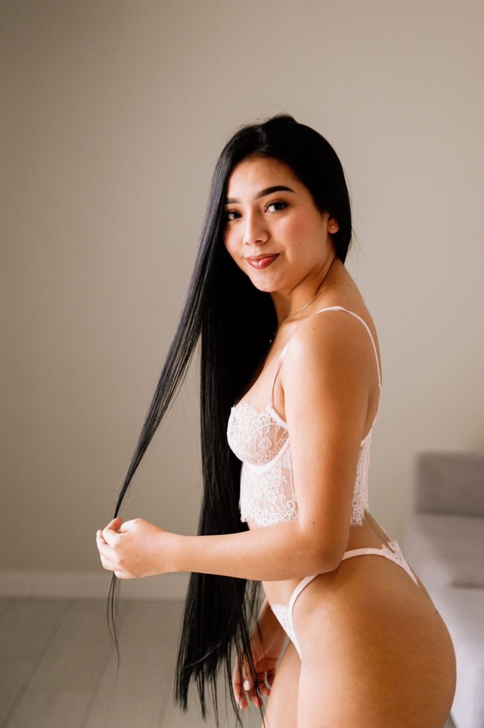 LAURA Escort Colombiana de Lujo en Ibiza