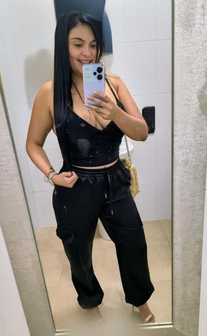 LA PUTITA MAS ARDIENTE Y CACHONDA DE TODA VALENCIA