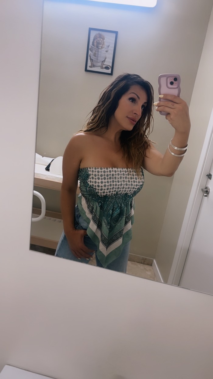 Chica española trans operada completa