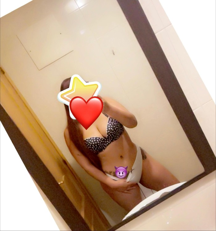 EN BENAVENTE CHICA DISPUESTA A TODO COÑO RICO